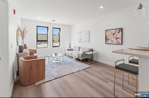 273-283 Kinney Street, Newark, NJ, 07105 | Card Image