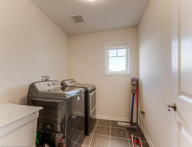 65 Tilbury St, House other with 4 bedrooms, 3 bathrooms and 4 parking in Breslau ON | Image 16