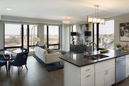 apt-914-212 10th Ave S, Minneapolis, MN, 55415-1378 | Card Image