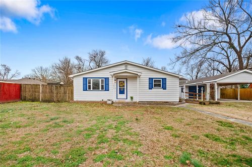 307 Commercial St, Prairie Grove, AR, 72753-3233 | Card Image