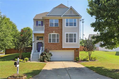 5967 Erin Leigh Dr, Gloucester, VA, 23061-4358 | Card Image