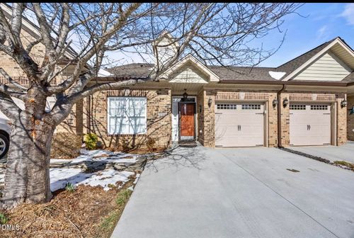 2705 Jamestown Ct, Burlington, NC, 27215-6050 | Card Image