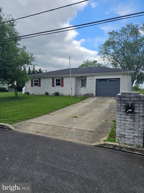 150 Lincoln Rd, CHAMBERSBURG, PA, 17201-8605 | Card Image