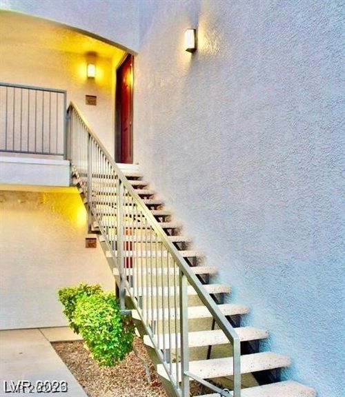 3027-950 Seven Hills Dr, Henderson, NV, 89052-4309 | Card Image