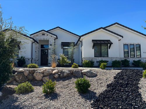 737 W Scenario St, Washington, UT, 84780-3572 | Card Image