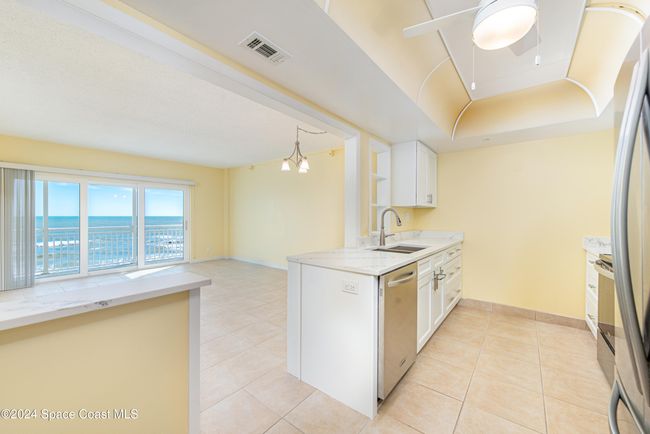 504 - 205 Highway A1a, Condo with 2 bedrooms, 2 bathrooms and null parking in Satellite Beach FL | Image 5