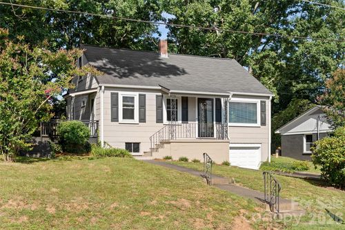 13 Browndale Rd, Asheville, NC, 28805-2616 | Card Image