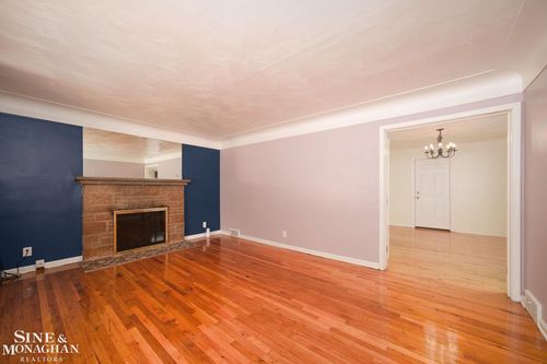 5919 Bluehill St, Detroit, MI, 48224-2017 | Card Image