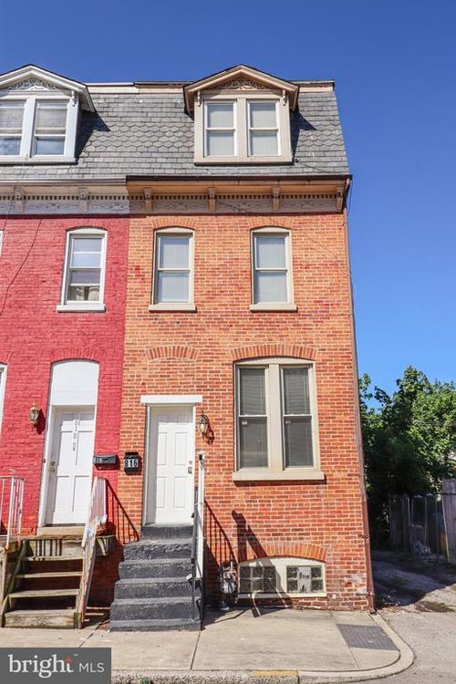 816 S Beaver St, YORK, PA, 17403-2254 | Card Image