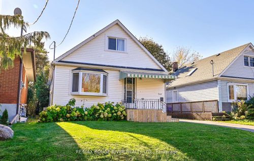 249 Sinclair Ave, Oshawa, ON, L1J1W2 | Card Image