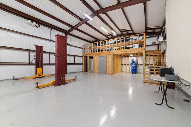 Insulated 60'x30' shop. | Image 37