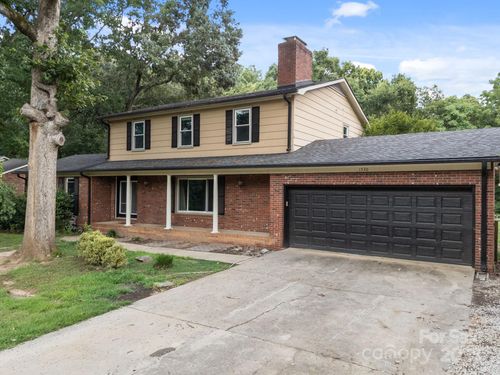 1530 Oakridge Dr, Salisbury, NC, 28146-9353 | Card Image