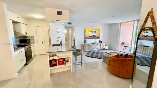 2403-19901 E Country Club Dr, Aventura, FL, 33180-3078 | Card Image