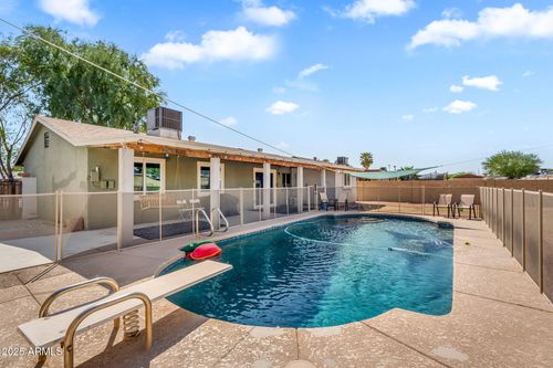 4902 W Sheridan St, Phoenix, AZ, 85035-2049 | Card Image