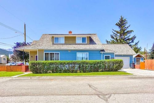 7817 22 Avenue, Coleman, AB, T0K0M0 | Card Image
