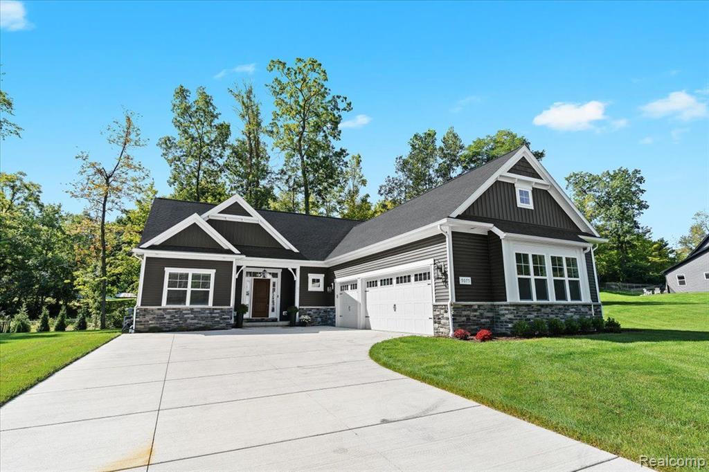 Fielding Dr, Brighton, MI 48116 #1