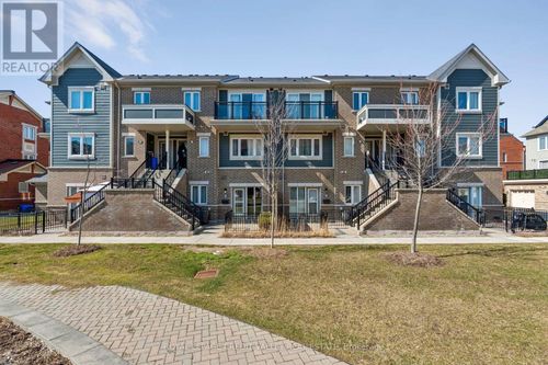 266-250 Sunny Meadow Boulevard, Brampton (Sandringham-Wellington), ON, L6R3Y7 | Card Image