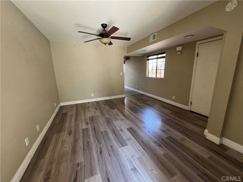 10546 Knott Ave, Stanton, CA, 90680-1943 | Card Image