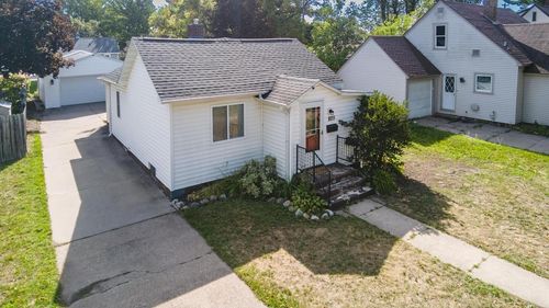 825 S 11th Avenue, Wausau, WI, 54401 | Card Image
