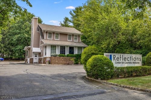 299 E Northfield Rd, Livingston, NJ, 07039-4811 | Card Image
