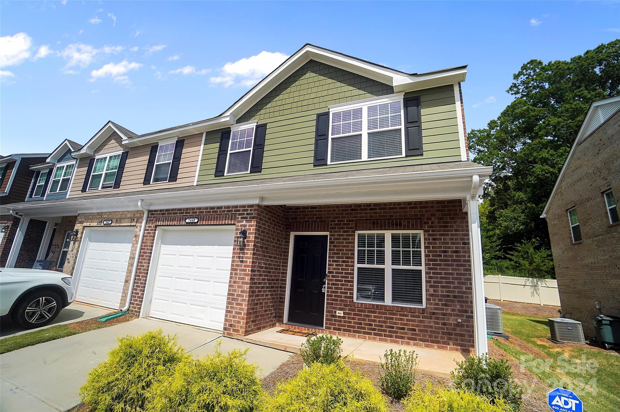 Sienna Heights Pl, Charlotte, NC 28213