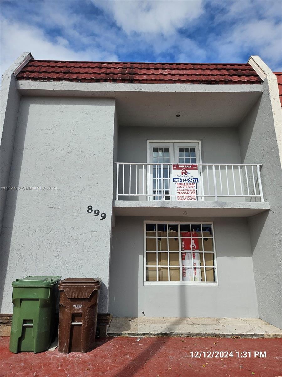 79th Pl, Hialeah, FL 33014