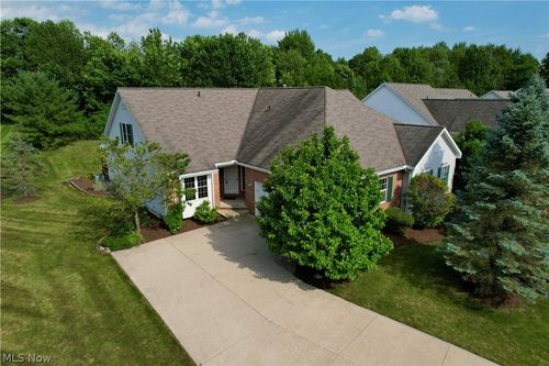 551 Daleview Dr, Aurora, OH, 44202-7311 | Card Image