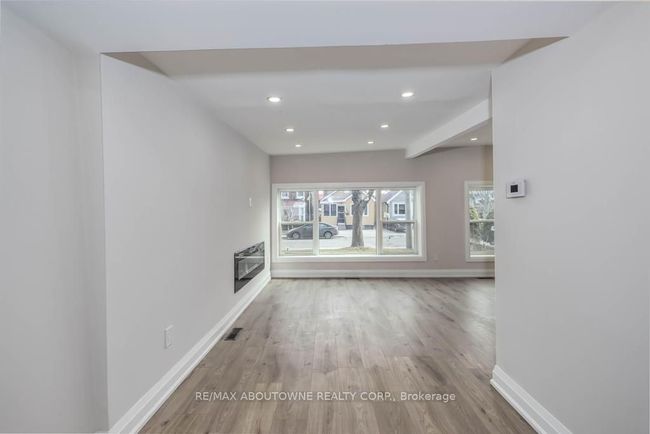 131 West Ave N, House other with 3 bedrooms, 1 bathrooms and 3 parking in Hamilton ON | Image 14