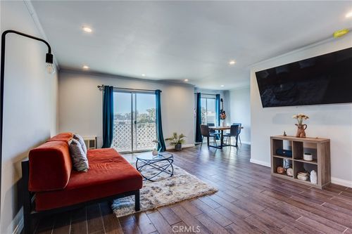 330-3734 S Canfield Ave, Los Angeles, CA, 90034-4163 | Card Image