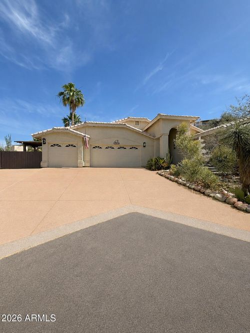 15214 E Shoot Out Plz, Fountain Hills, AZ, 85268-1408 | Card Image