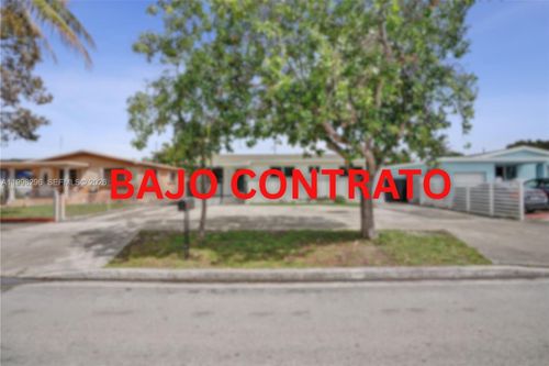 877 W 33rd St, Hialeah, FL, 33012-5153 | Card Image