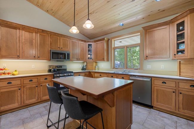 677 County Road 60, House other with 3 bedrooms, 3 bathrooms and null parking in Grand Marais MN | Image 30