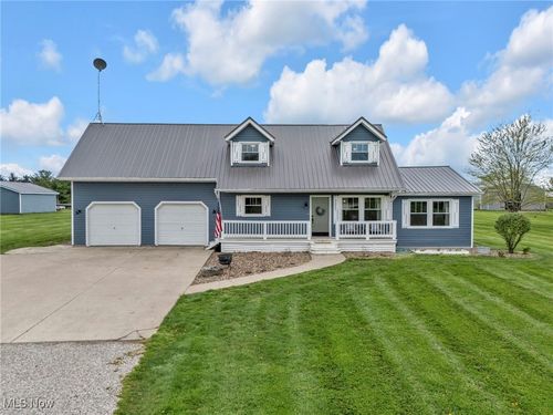 39233 Jones Rd, Litchfield, OH, 44253-9607 | Card Image