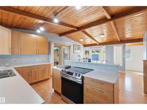 10331 151 St Nw, Edmonton, AB, T5P1T9 | Card Image