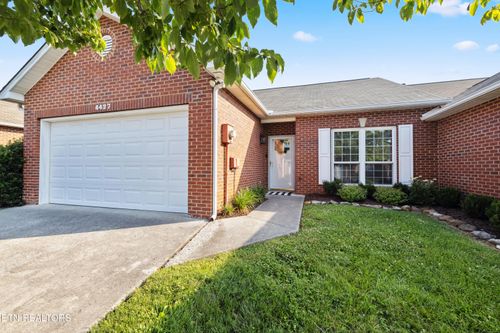 4427 Broadmeadow Way, Knoxville, TN, 37912-4453 | Card Image
