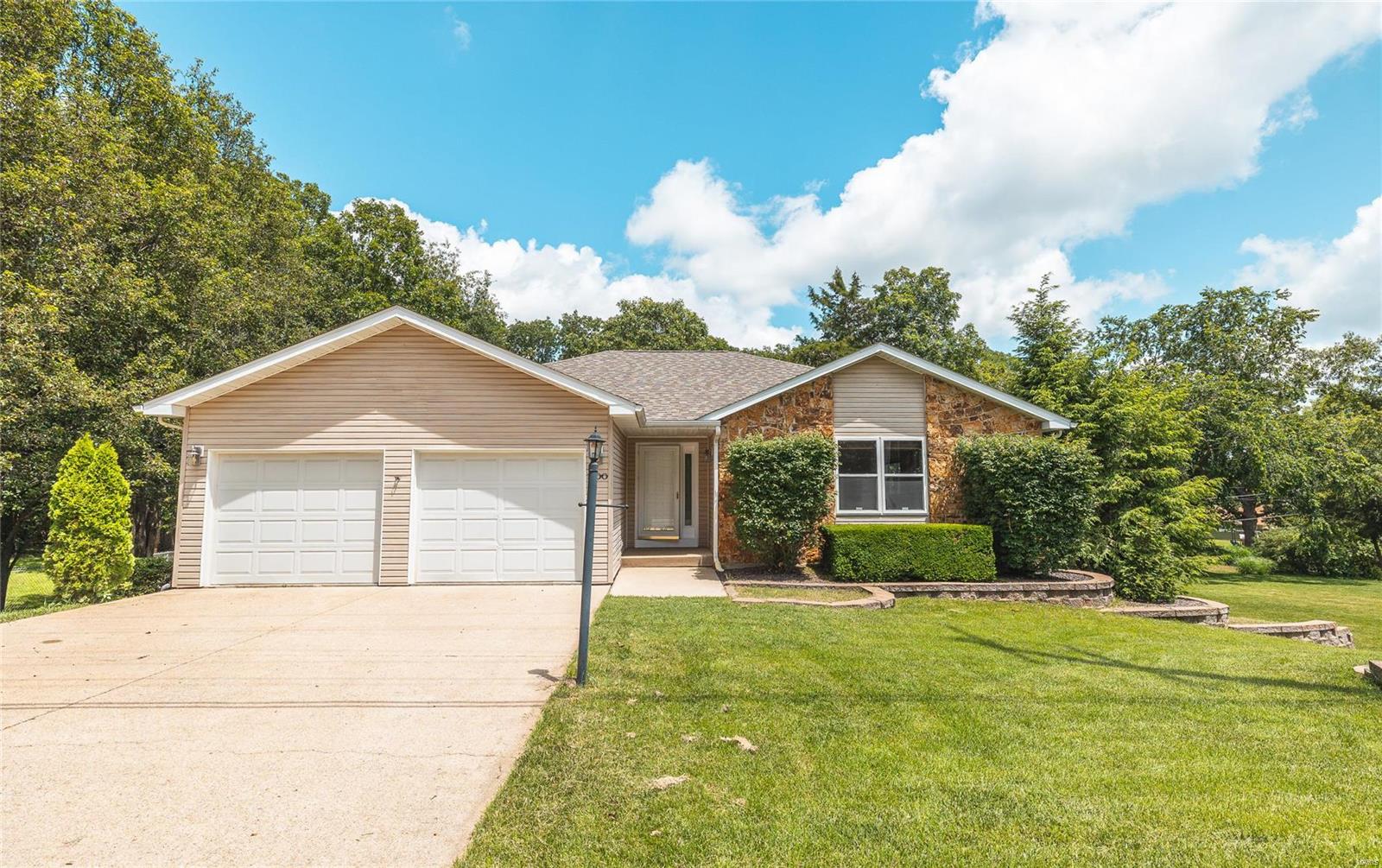 Mccutchen Rd, Rolla, MO 65401