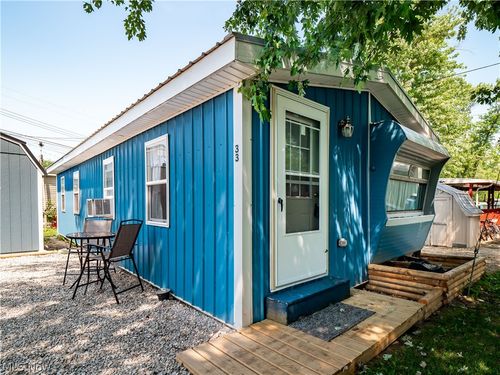 33-7401 E Harbor Rd, Marblehead, OH, 43440-9745 | Card Image