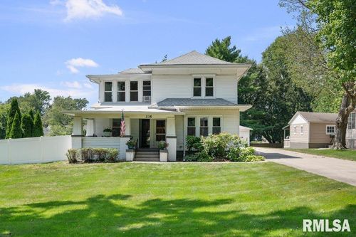 235 S Chestnut St, Kewanee, IL, 61443-2831 | Card Image