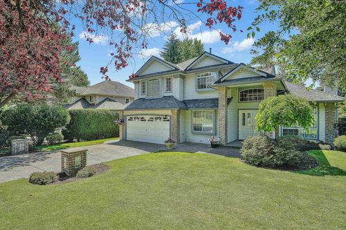 8055 153a St, Surrey, BC, V3S7X7 | Card Image