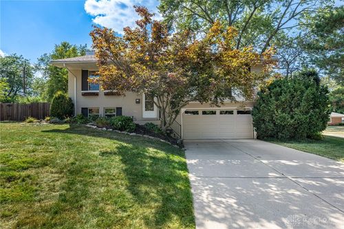 694 Spring Ridge Pl, Centerville, OH, 45458-2610 | Card Image