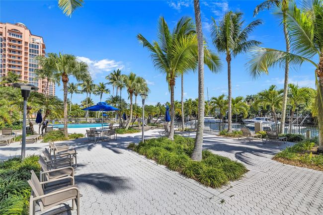 APT-624 - 90 Edgewater Dr, Condo with 2 bedrooms, 3 bathrooms and null parking in Coral Gables FL | Image 45