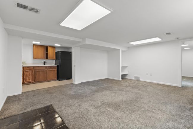 Lower Level Family Room | Image 26