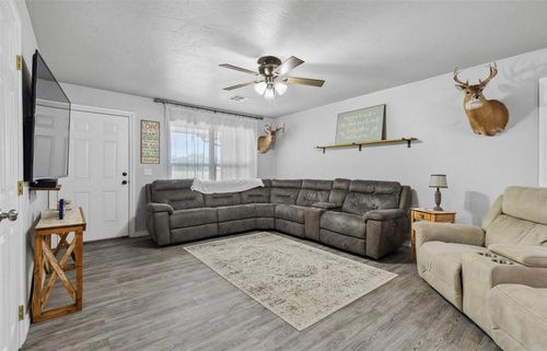 109 W 6th St, Amber, OK, 73004-5005 | Card Image