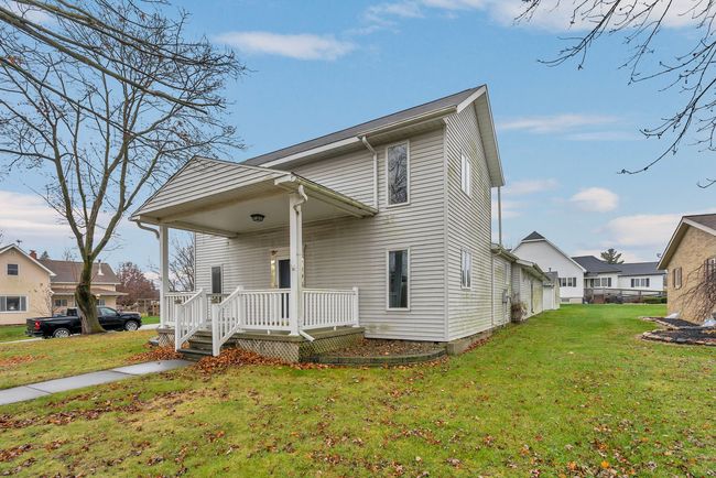 7493 S Saginaw St, House other with 3 bedrooms, 3 bathrooms and null parking in New Lothrop MI | Image 4