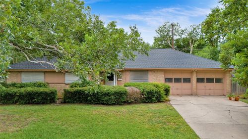 5724 Wellington Dr, Austin, TX, 78723-3235 | Card Image