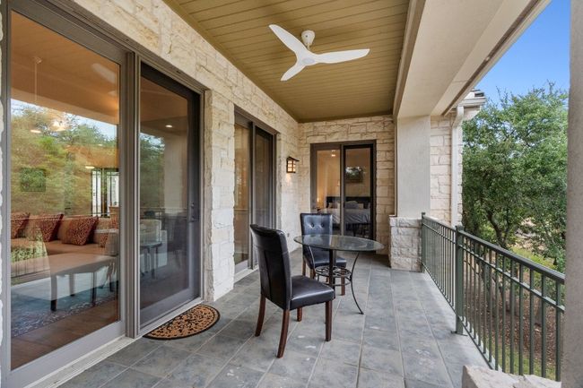 Enjoy your morning coffee on the balcony. | Image 25