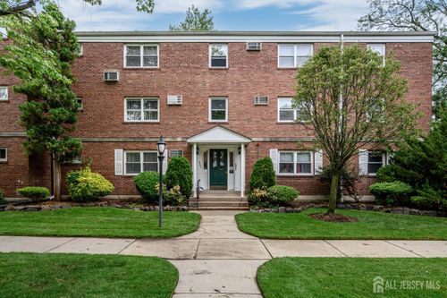 l5-243 Johnson Ave, Hackensack, NJ, 07601 | Card Image