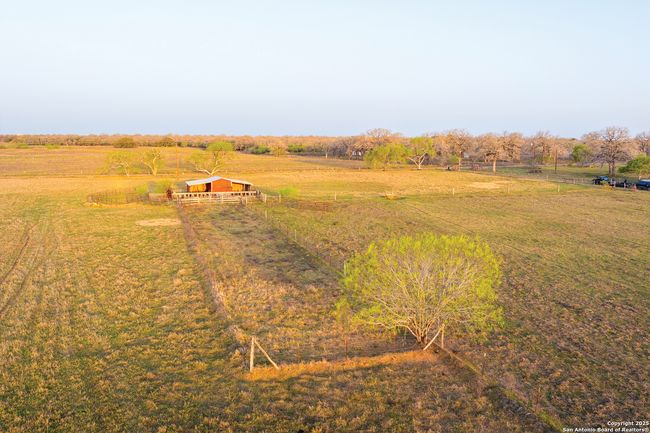 343 Batey Rd, Home with 3 bedrooms, 2 bathrooms and null parking in Nixon TX | Image 22