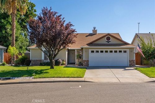 216 Aspen Way, Red Bluff, CA, 96080-2922 | Card Image