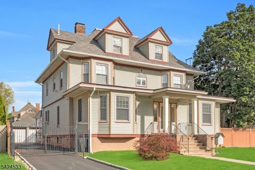 60 Hawthorne Ave, East Orange, NJ, 07018-4033 | Card Image